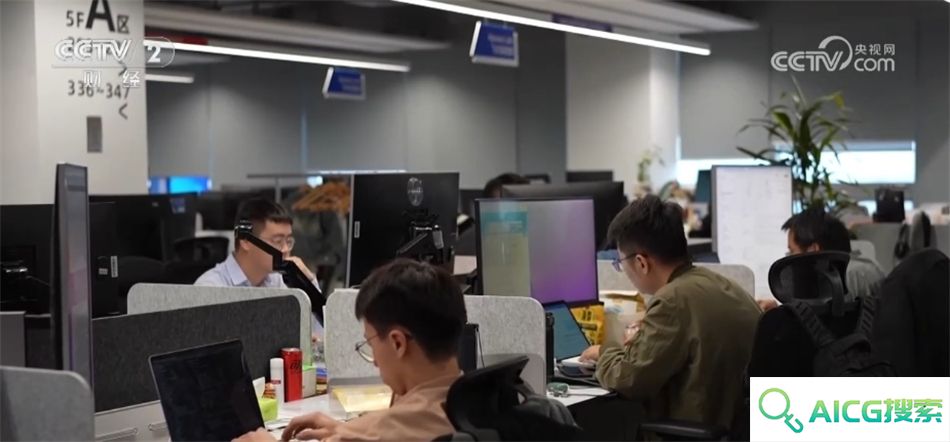 我国推动“AI+X”跨界人才培养 人工智能就业前景让相关专业热度持续攀升