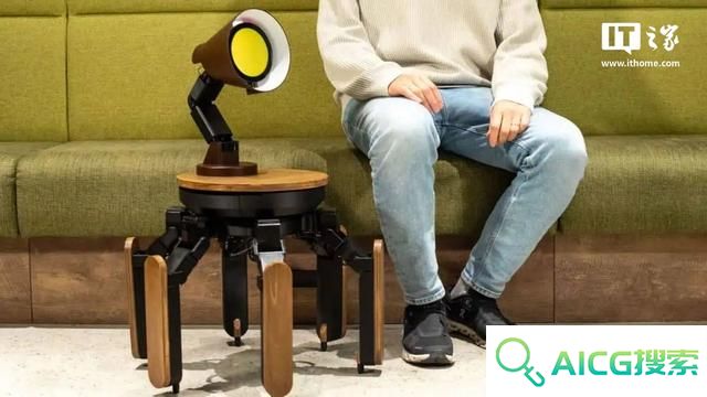 六脚 AI 机器人 Mi-Mo 亮相 CES 2025，头部是个台灯